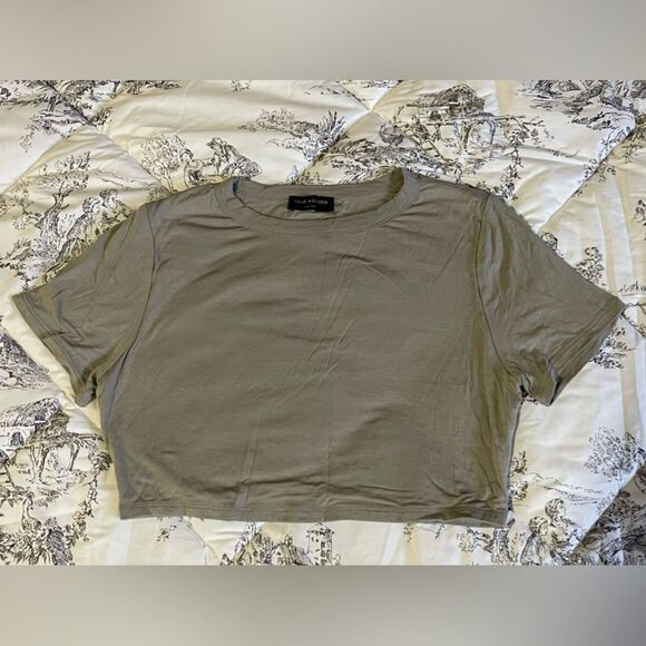 NWOT Naked wardrobe cropped gray short sleeve T-shirt size large - Picture 4 of 8